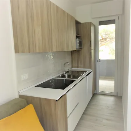 Bright Flat In A With Shared Pool Apartament