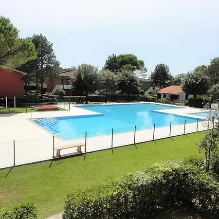 Apartament Bright Flat In A With Shared Pool Bibione